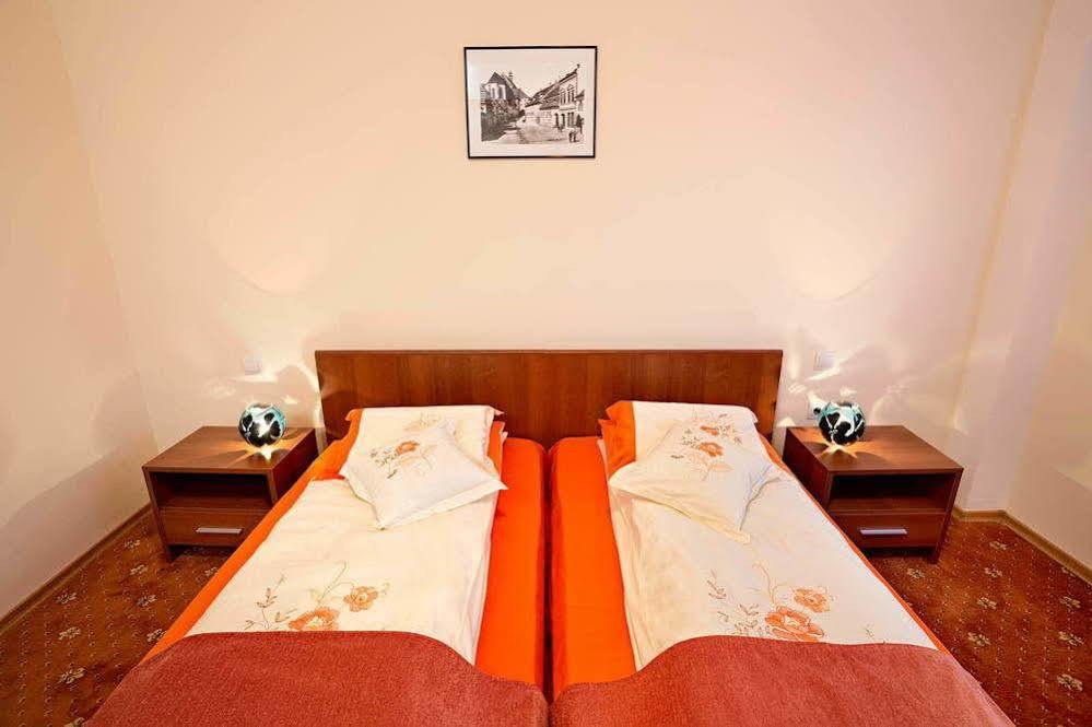 Hotel Eden Sibiu Exterior photo
